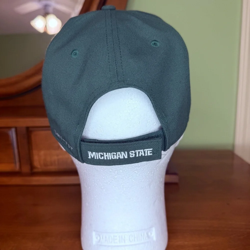 Nike Michigan State Green baseball hat Classic 99 dry fit swish msu logo adjust